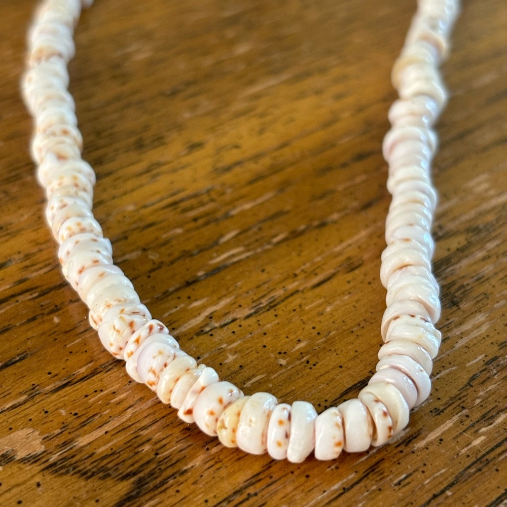 Puka Shell Necklace - Picture 3 of 3